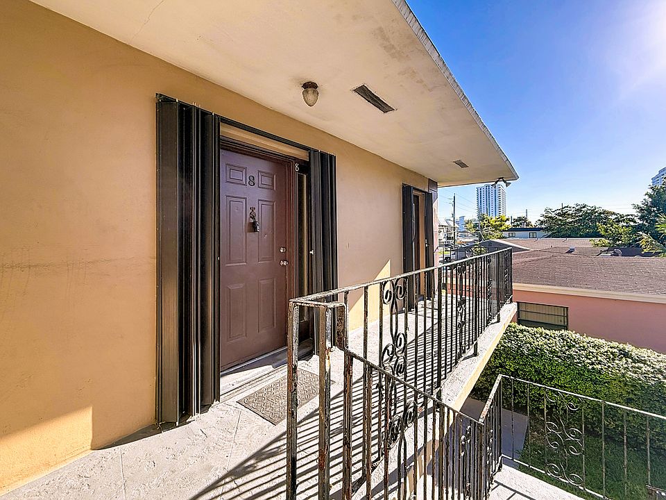 1st image of 2335 NE 172nd St APT 8