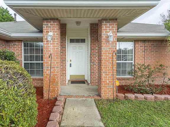 2nd image of 4038 Lochmoor Dr