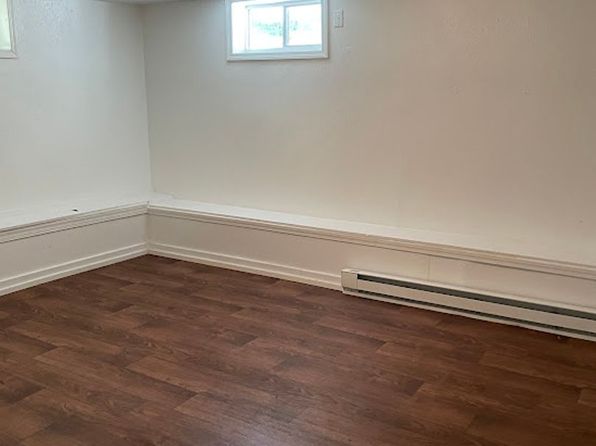 401 Lakeview Dr, Rossville, GA 30741
