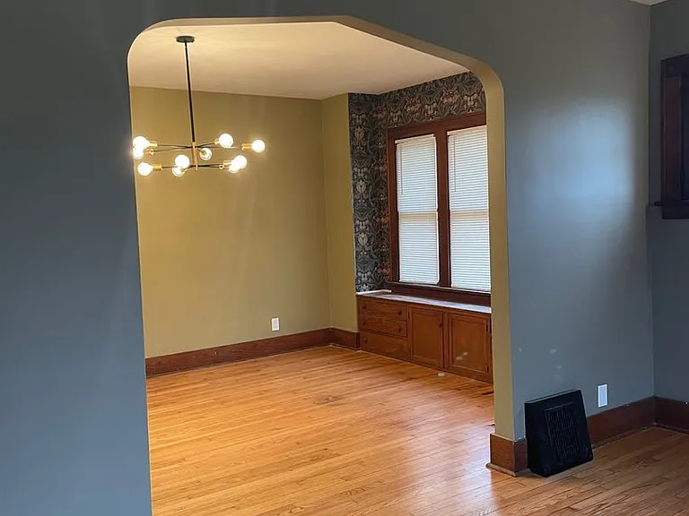 2852 Waters Rd — Photo 16
