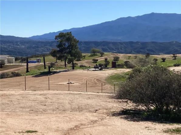 42715 Becker Ln, Aguanga, CA 92536