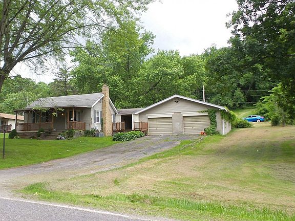 3rd image of 1008 Anderson Blvd
