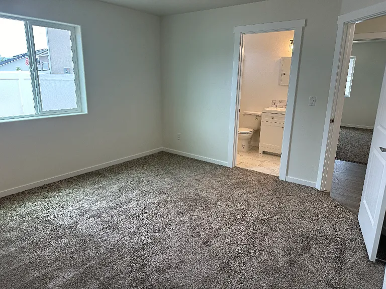 2885 Presley Ave — Photo 4