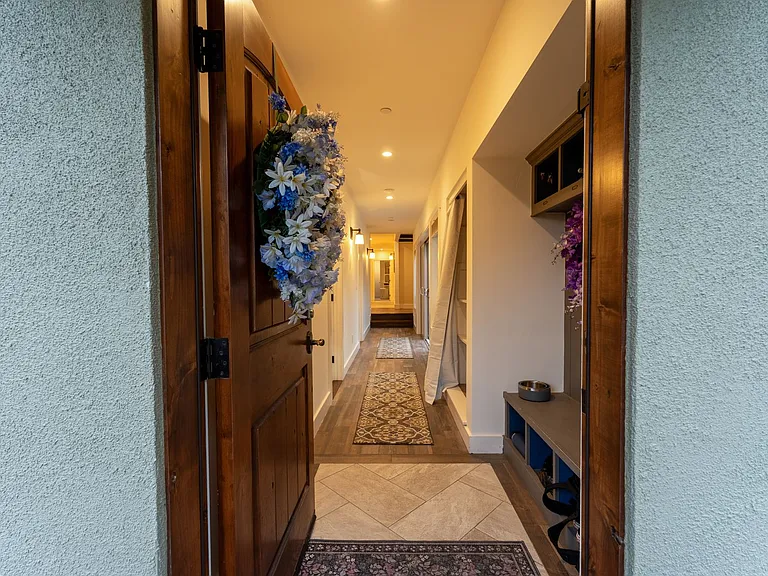 610 Forest Ave — Photo 56