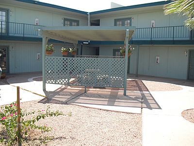 2nd image of 402 N 10th St APT 05