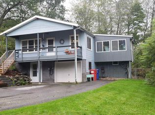 267 Canyon Rd, Colchester, VT 05446