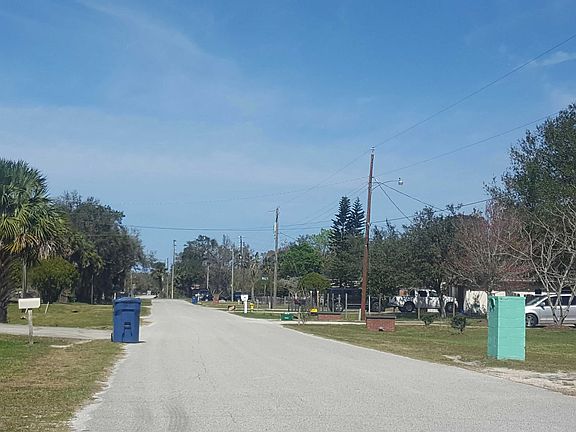 5th image of 400 Howard Ave