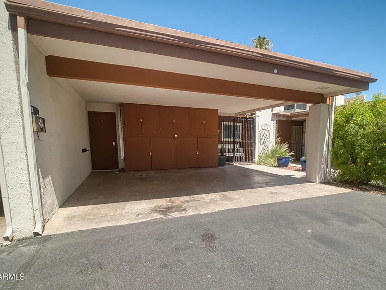 3209 S College Ave — Photo 19