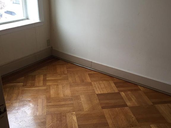 5th image of 8225 17th Ave #4