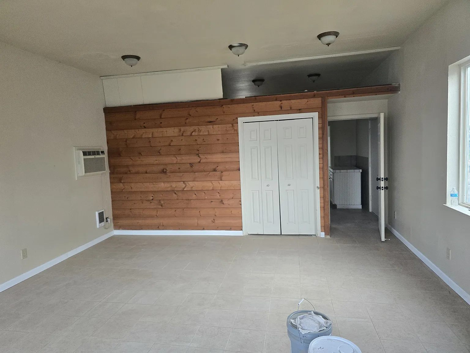 4 bed, $4,000 — Photo 3