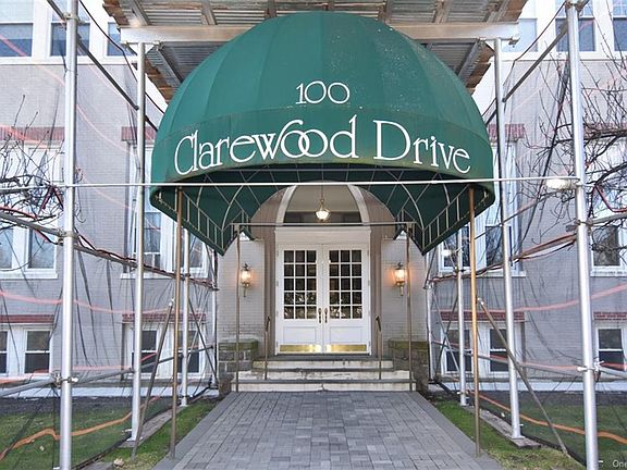 2nd image of 100 Clarewood Drive #4B