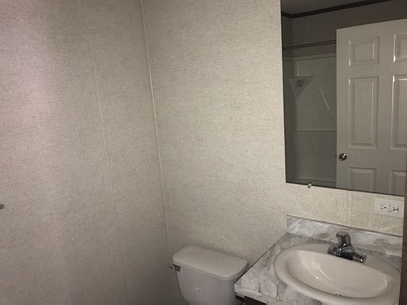 4th image of 210 Anderson Dr