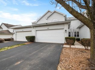 153 N Barton Trl, Batavia, IL 60510