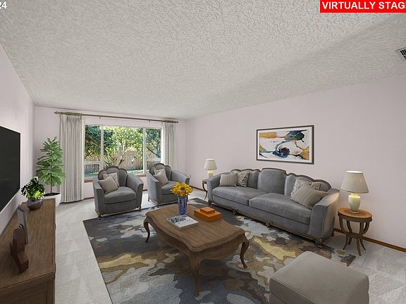 3rd image of 2607 SE 152nd Ave