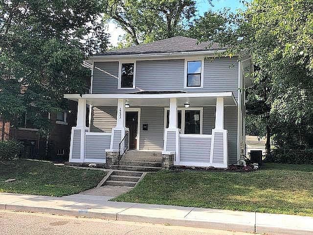 1st image of 1233 E Madison St
