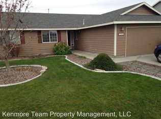 7904 Wrigley Dr, Pasco, WA 99301