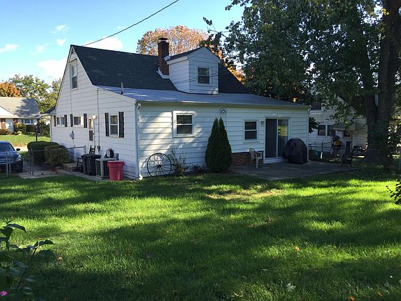 4th image of 3756 Clearwater Ln
