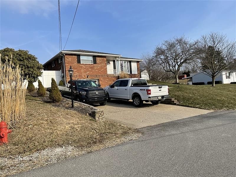 34 Pleasant Valley Dr, Monongahela, PA 15063 Zillow