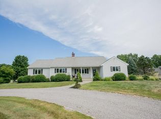 28 Galfre Rd, Lakeville, MA 02347