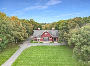 5800 White Barn Dr NE, Ada, MI 49301