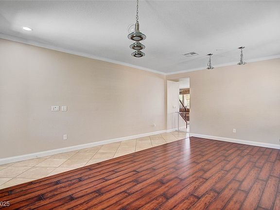 3rd image of 2117 Mountain Rail Dr