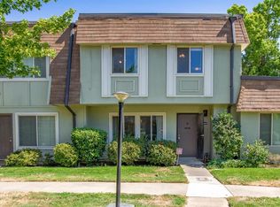 8809 Salmon Falls Dr UNIT B, Sacramento, CA 95826