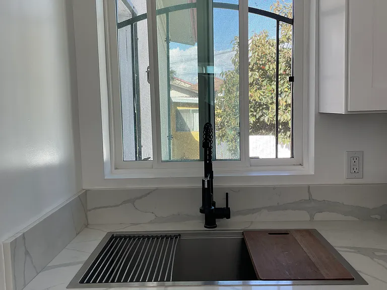 148 N Hicks Ave #2 — Photo 7