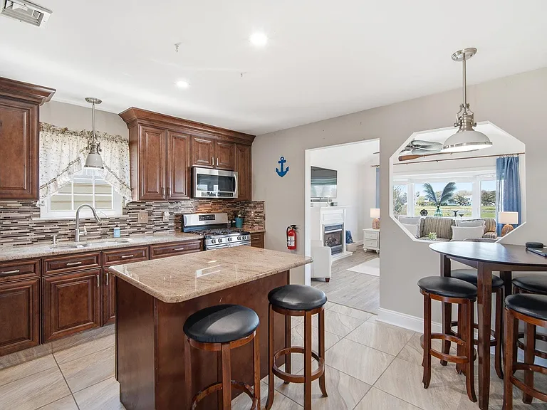 214 Hagen Rd — Photo 11