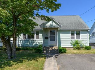 33 Kent St, Plainville, CT 06062