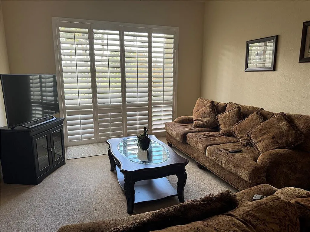 2 bed, 2.0 bath, 1146 sqft, $2,500 — Photo 4