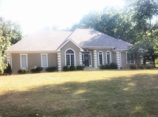 90 Hunter Dr, Paris, TN 38242