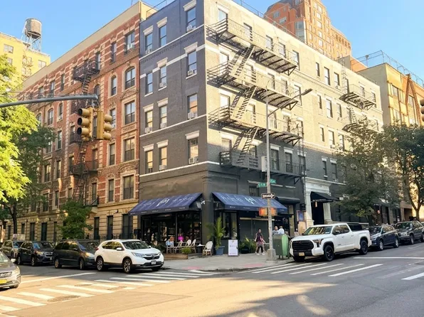 150 Manhattan Avenue