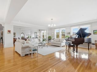376 Avenue Redfern #30-31, Westmount, QC H3Z 2G5