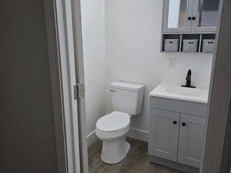 Riverside Apartments — Photo 6