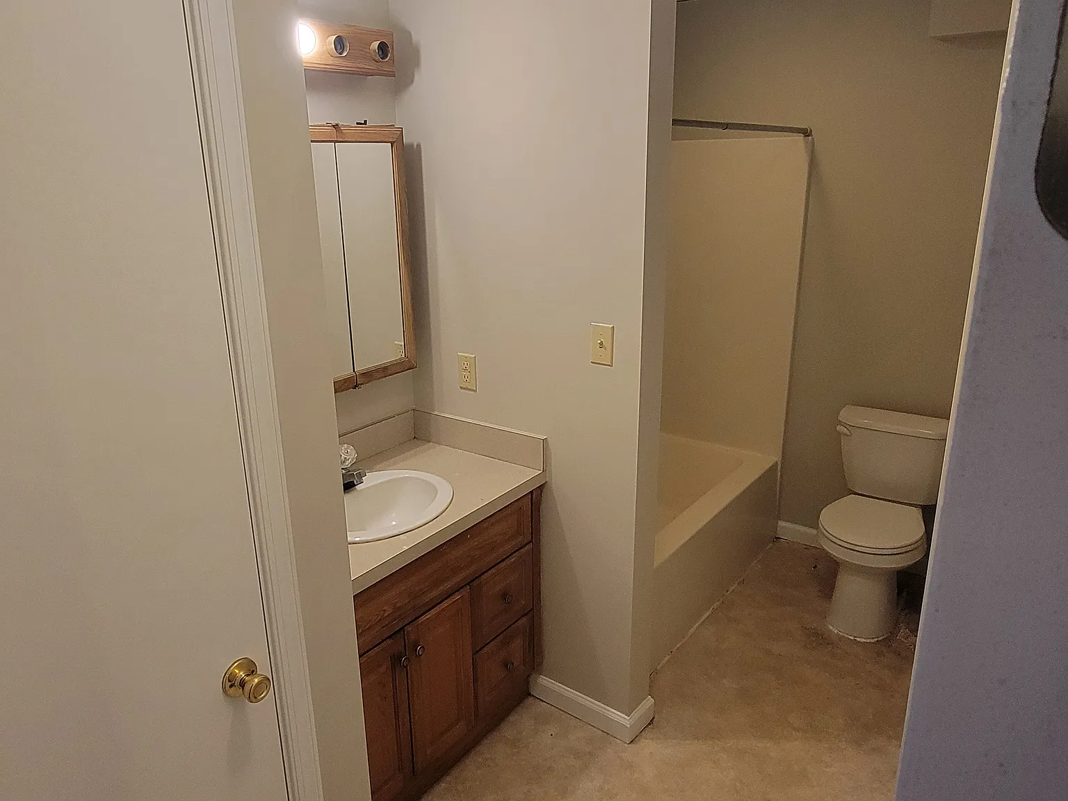 21 Water St — Photo 3