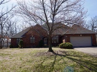 25582 Chinquapin Dr, Joplin, MO 64801