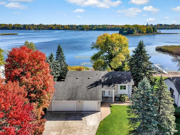 31137 Peninsula Ave, Lindstrom, MN 55045