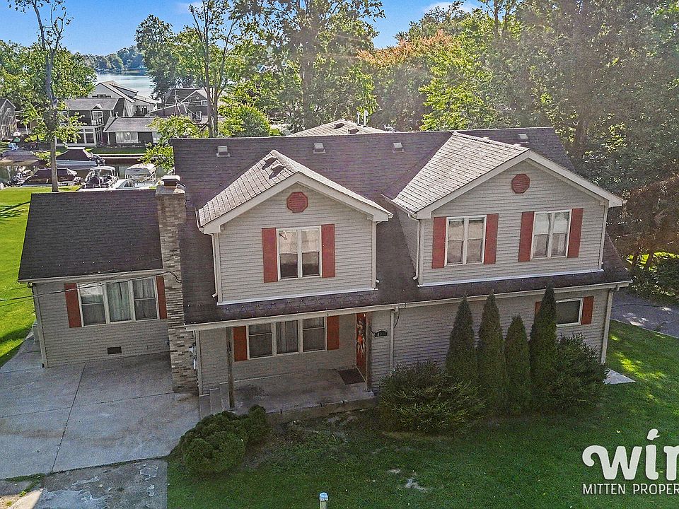 1st image of 4971 Shoreview Dr