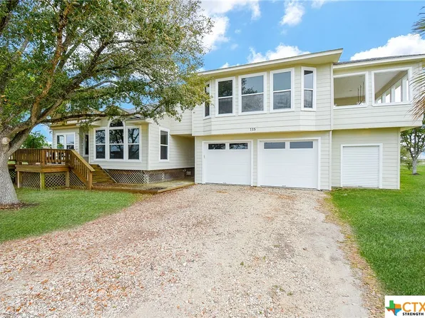 115 Calumet Dr, Palacios, TX 77465