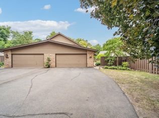 17910 Brigham Trl, Wayzata, MN 55391