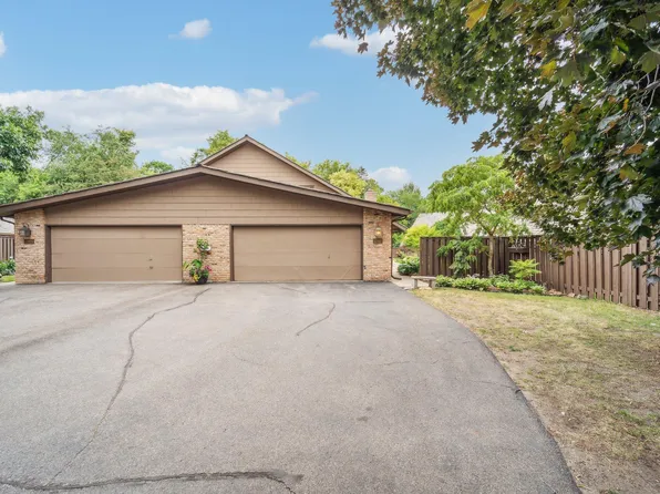 17910 Brigham Trl, Wayzata, MN 55391