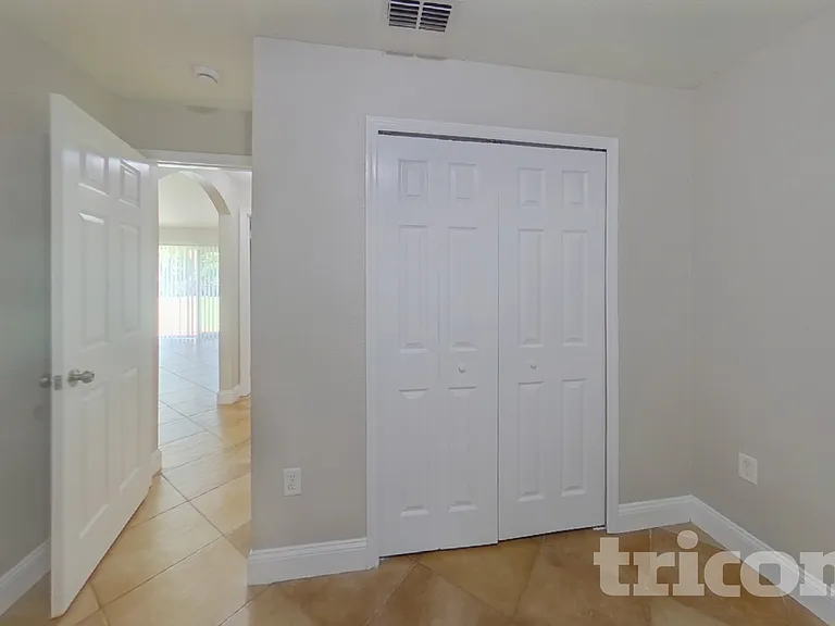 20639 Macon Pkwy — Photo 12