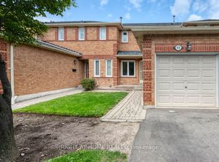 666 Constellation Dr #45, Mississauga, ON L5R 3G7