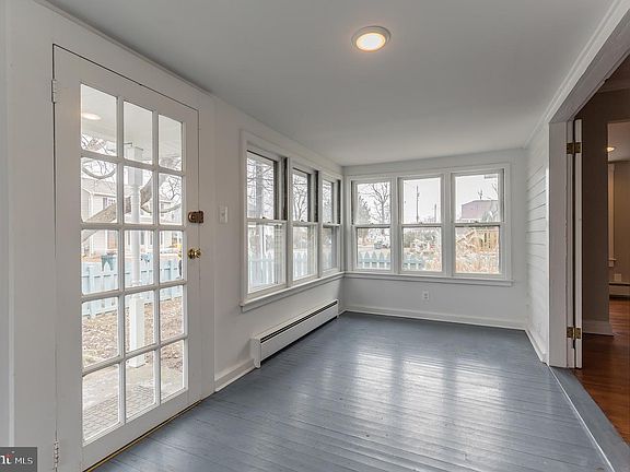 3rd image of 5608 Essex St