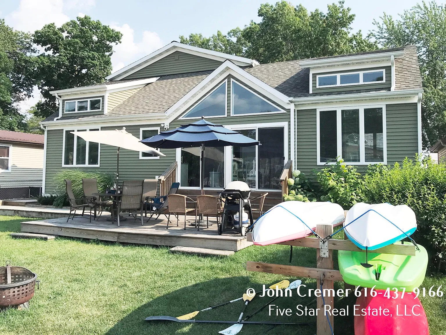 4 bed, 2.5 bath, 1600 sqft, $2,100 — Photo 2