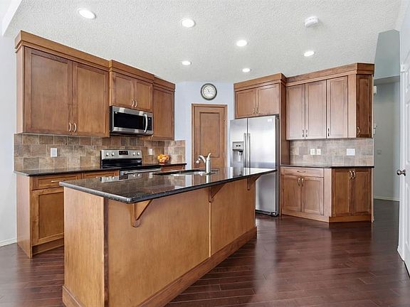 4th image of 512 S Panatella Sq NW