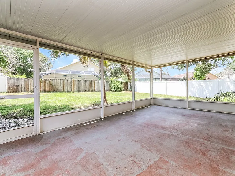 416 Sangria Dr — Photo 15