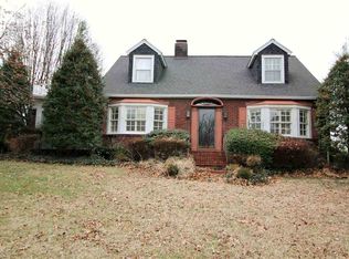 1105 Lone Oak Rd, Paducah, KY 42003