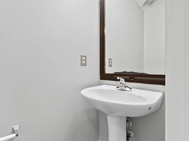 998 Tom Hailey Blvd — Photo 31