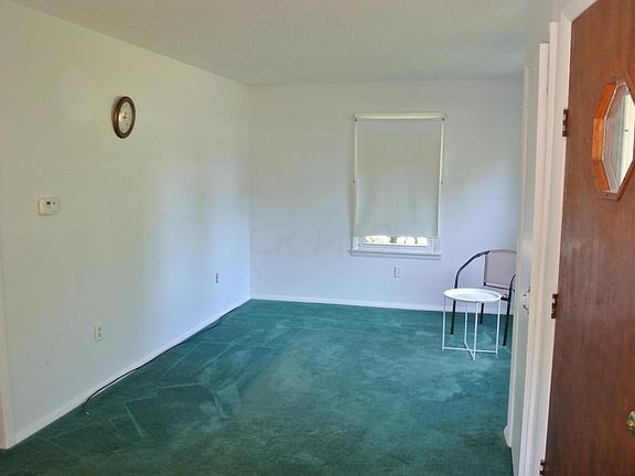 3rd image of 987 Idlewilde Ave